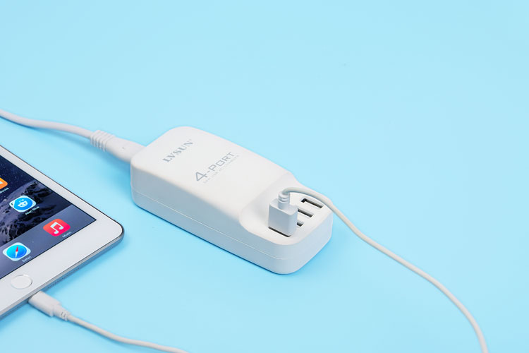 4口USB充電站 四口輸出  暢享無憂 